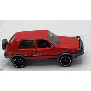 2018 Matchbox #99 MBX Road Trip '90 Volkswagen Golf Country Red